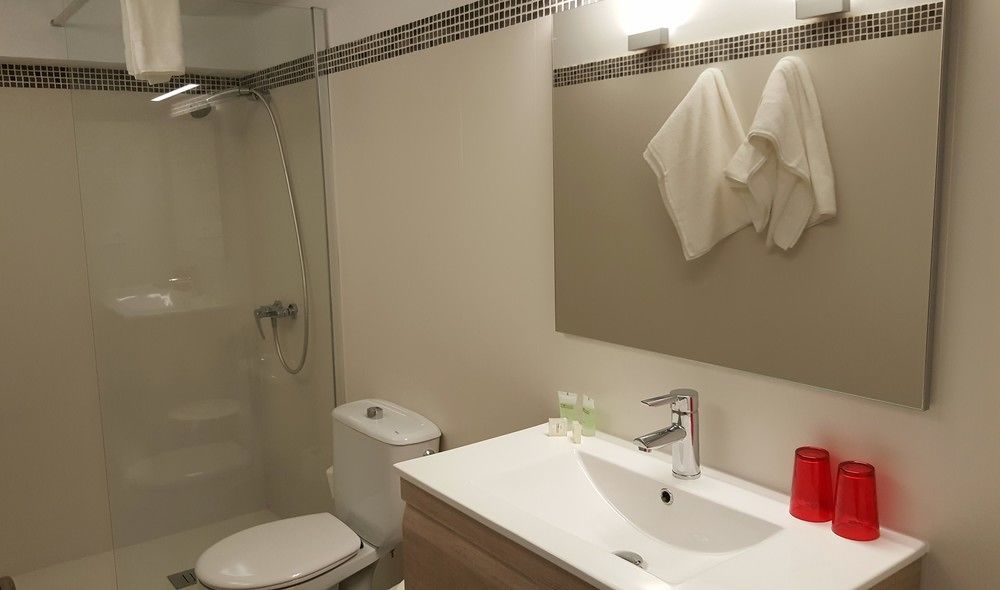 Apartamentos Mr La Racona Santa Llucia Kültér fotó